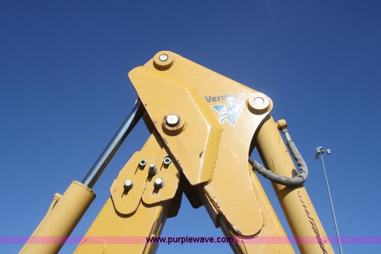 image for item F2747 Vermeer V8550A cable plow