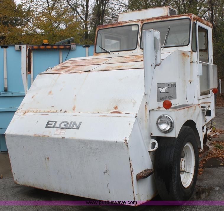 image for item F2749 Elgin White Whirlwind T street sweeper