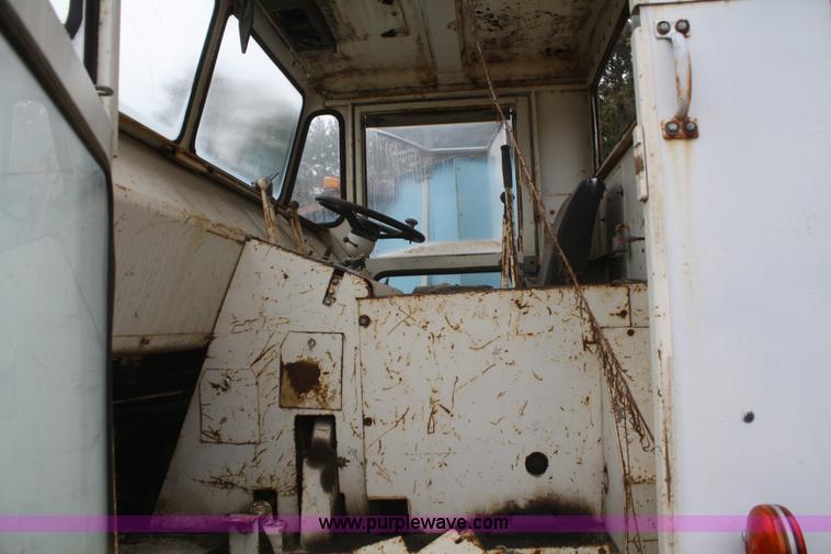 image for item F2749 Elgin White Whirlwind T street sweeper