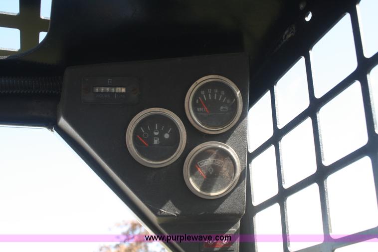 image for item F2757 1992 Bobcat 743B skid steer