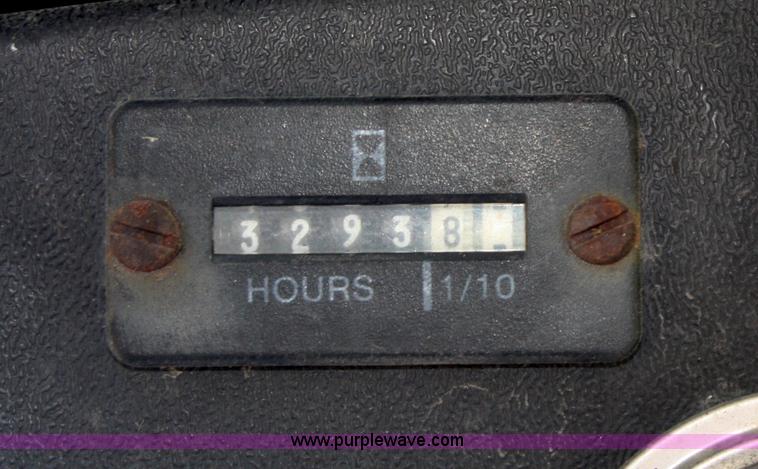 image for item F2757 1992 Bobcat 743B skid steer