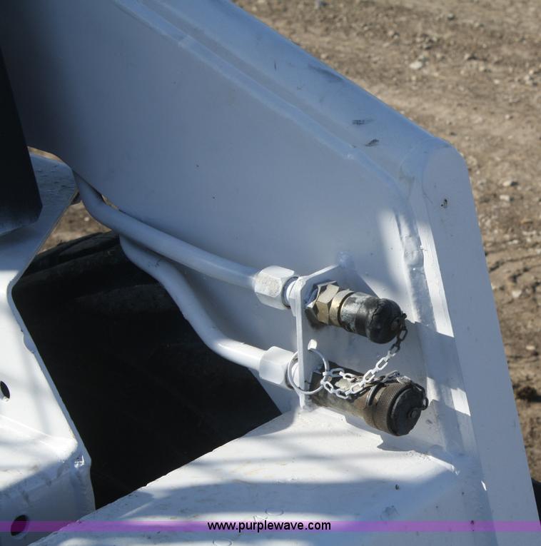 image for item F2757 1992 Bobcat 743B skid steer