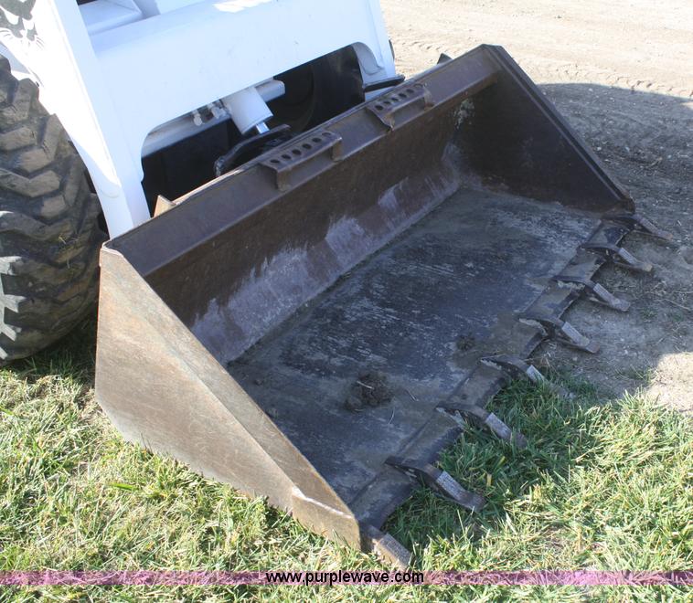 image for item F2757 1992 Bobcat 743B skid steer
