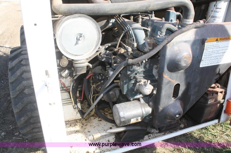 image for item F2757 1992 Bobcat 743B skid steer