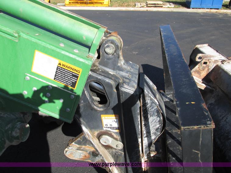 image for item F4013 2004 John Deere 3800  articulated telehandler