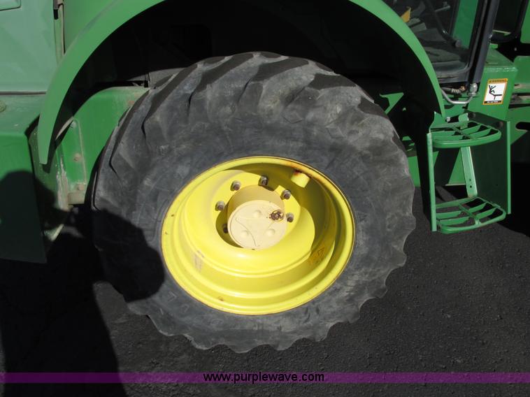image for item F4013 2004 John Deere 3800  articulated telehandler