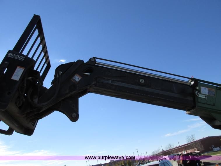image for item F4013 2004 John Deere 3800  articulated telehandler