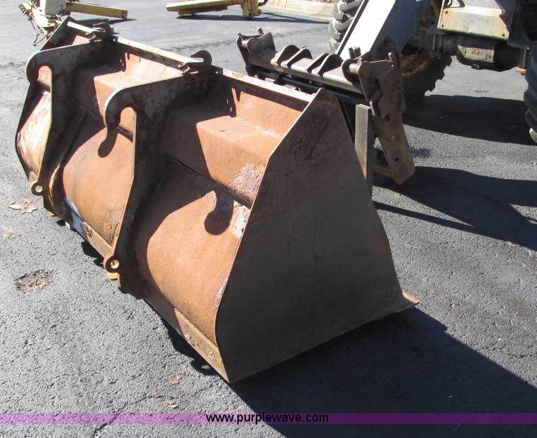 image for item F4015 2002 New Holland LM430 ATPTMC telehandler