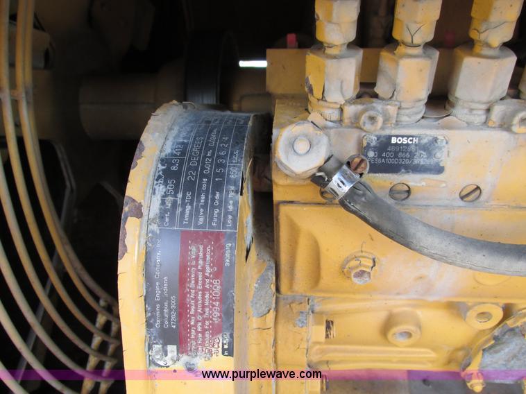 image for item F4016 1994 Champion 720A Series III articulated motor grader