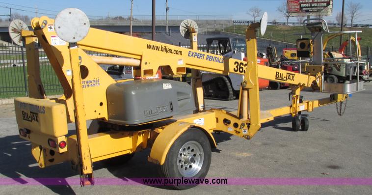 image for item F4029 2007 Bil-jax 3632T pull behind man lift