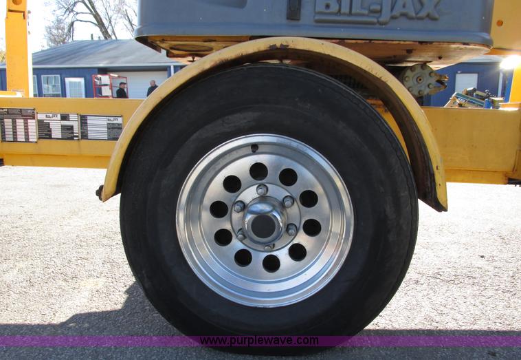 image for item F4029 2007 Bil-jax 3632T pull behind man lift