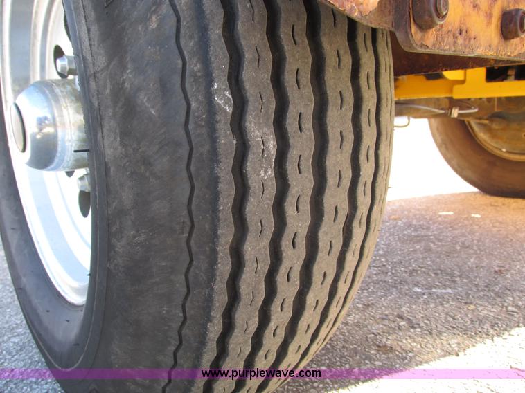 image for item F4029 2007 Bil-jax 3632T pull behind man lift