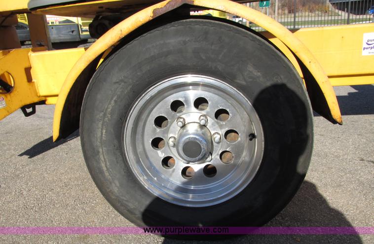 image for item F4029 2007 Bil-jax 3632T pull behind man lift