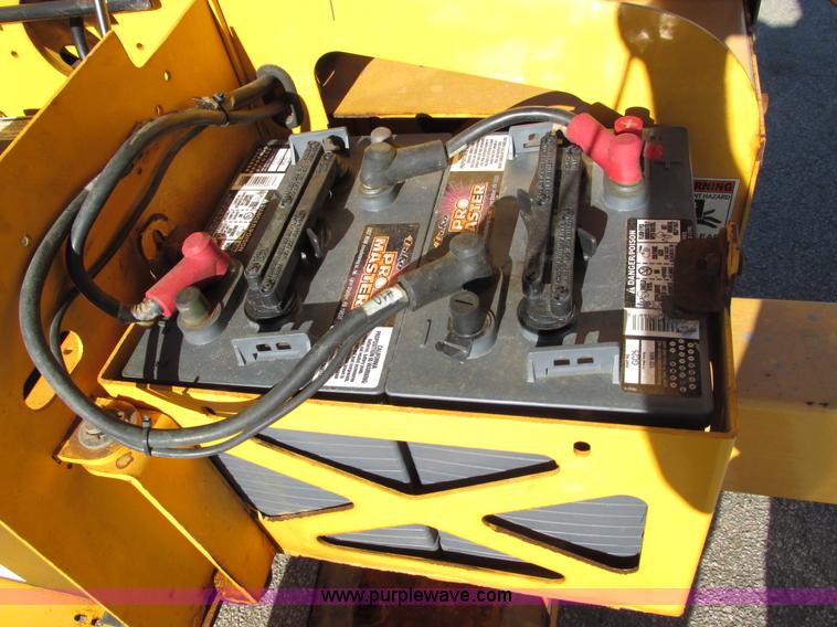 image for item F4029 2007 Bil-jax 3632T pull behind man lift