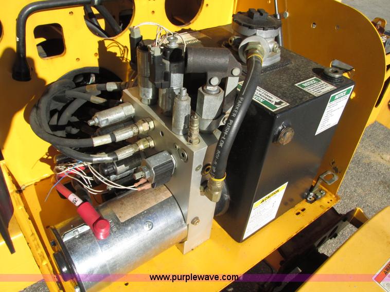 image for item F4029 2007 Bil-jax 3632T pull behind man lift