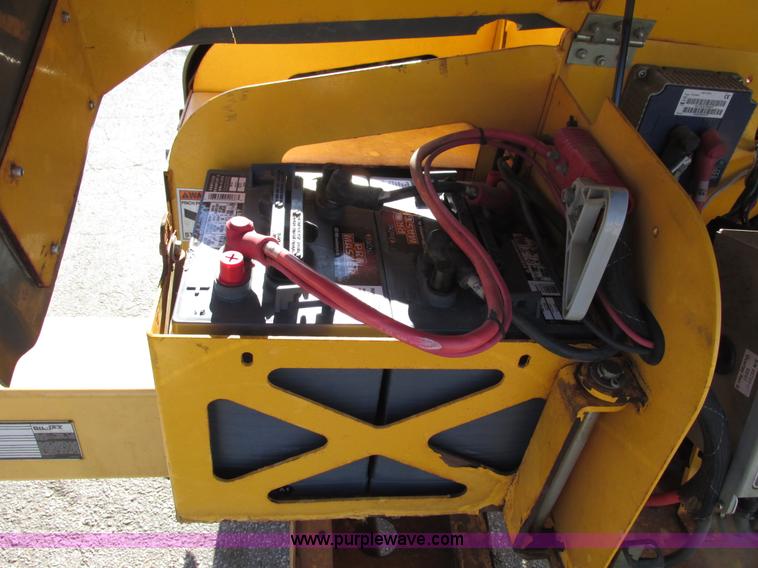 image for item F4029 2007 Bil-jax 3632T pull behind man lift