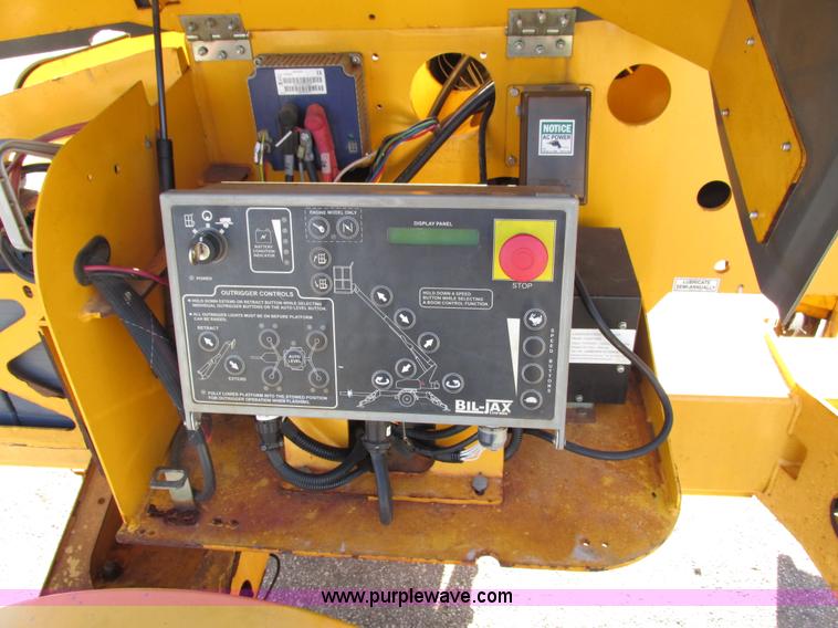 image for item F4029 2007 Bil-jax 3632T pull behind man lift