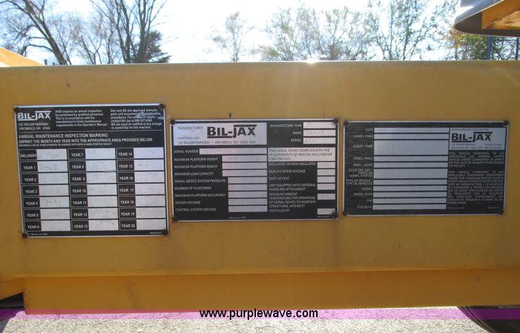 image for item F4029 2007 Bil-jax 3632T pull behind man lift