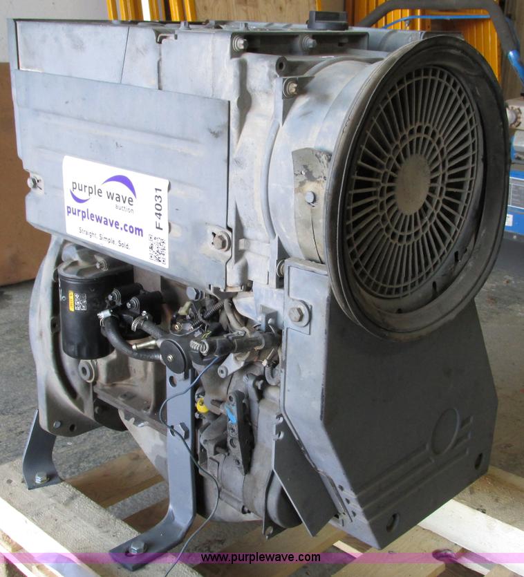 image for item F4031 Deutz three cylinder diesel engine engine
