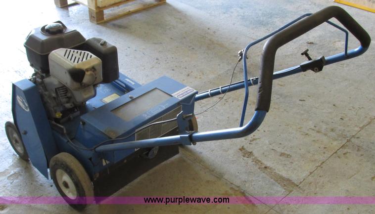 image for item F4032 Blue Bird 22" seeder