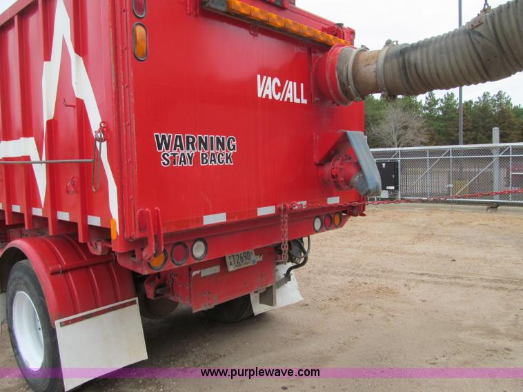 image for item F5552 2003 Sterling SC8000 sweeper/vacuum truck