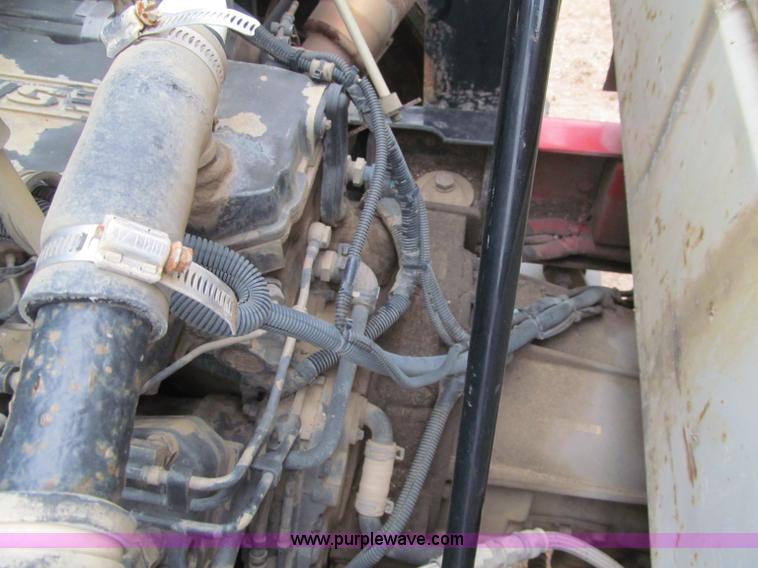 image for item F5552 2003 Sterling SC8000 sweeper/vacuum truck