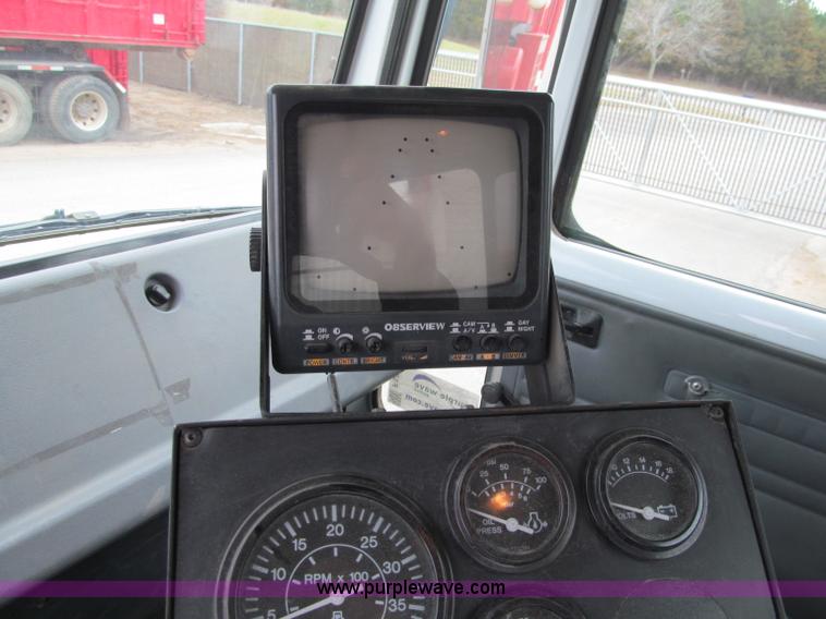 image for item F5552 2003 Sterling SC8000 sweeper/vacuum truck