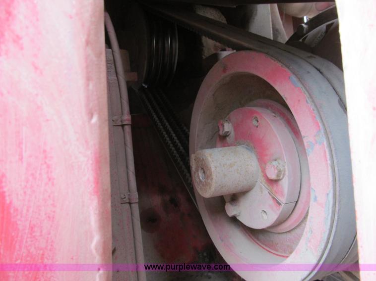 image for item F5552 2003 Sterling SC8000 sweeper/vacuum truck