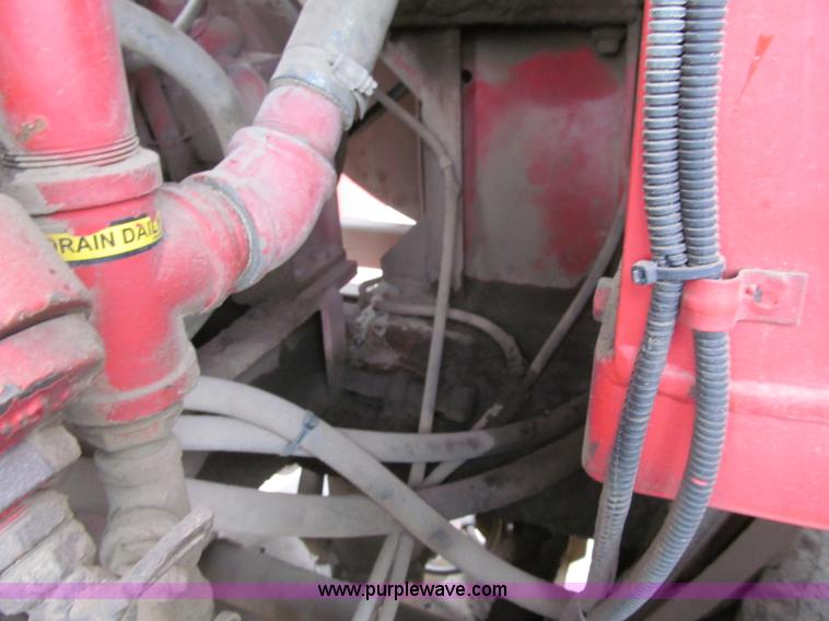 image for item F5552 2003 Sterling SC8000 sweeper/vacuum truck