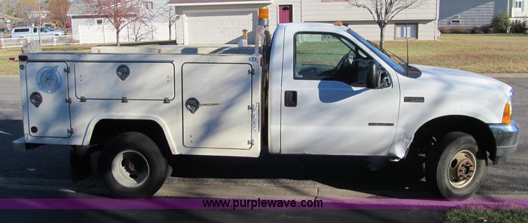 image for item F5555 2001 Ford F350 XL Super Duty service truck