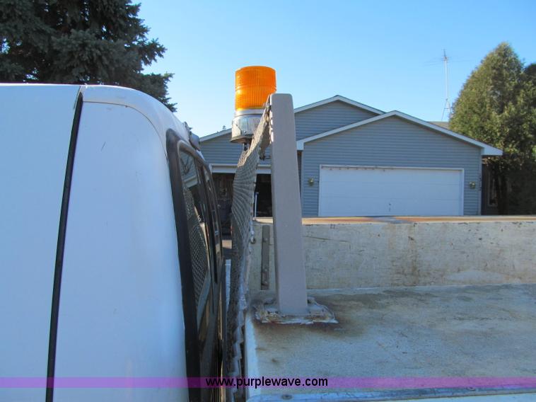 image for item F5555 2001 Ford F350 XL Super Duty service truck