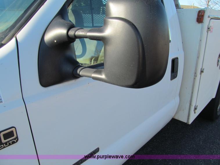 image for item F5555 2001 Ford F350 XL Super Duty service truck