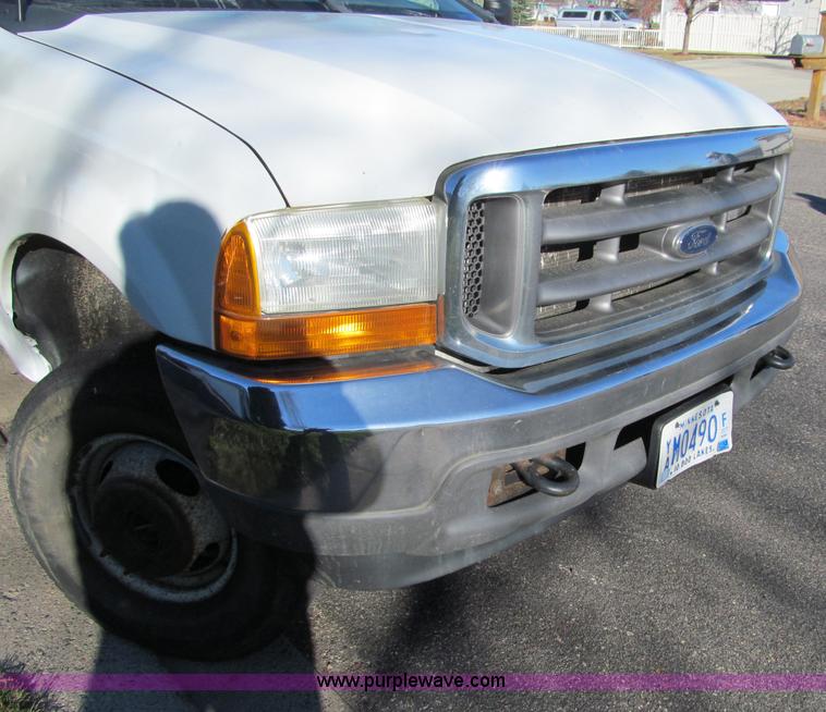 image for item F5555 2001 Ford F350 XL Super Duty service truck
