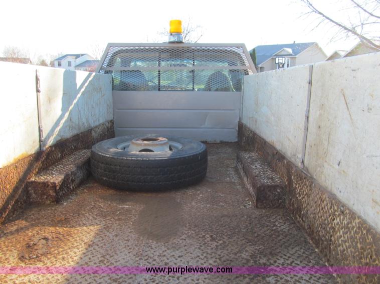 image for item F5555 2001 Ford F350 XL Super Duty service truck