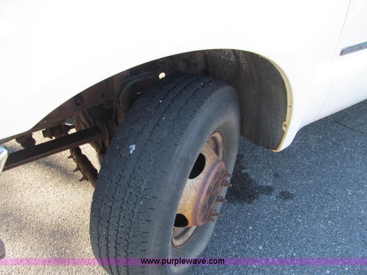 image for item F5555 2001 Ford F350 XL Super Duty service truck