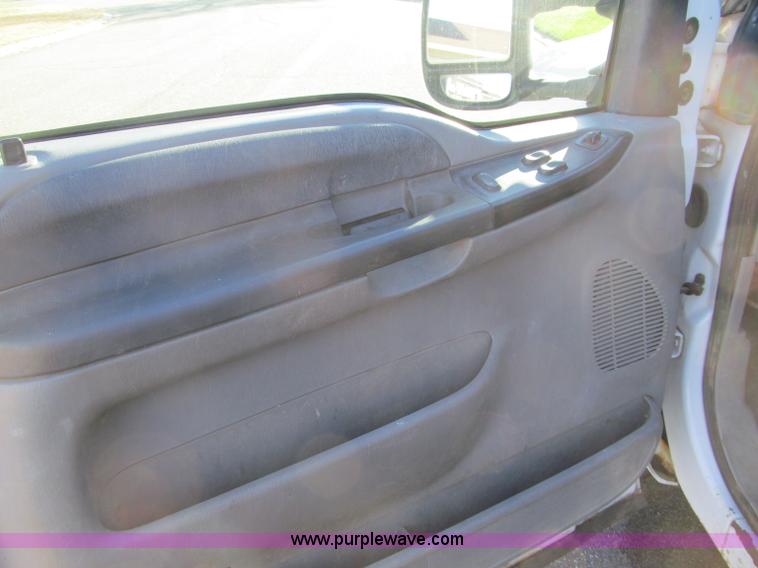 image for item F5555 2001 Ford F350 XL Super Duty service truck