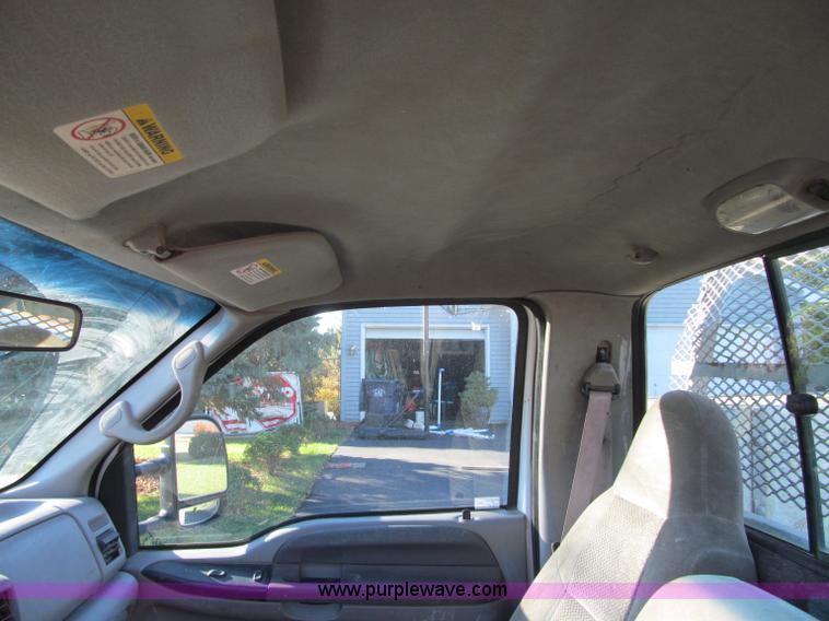 image for item F5555 2001 Ford F350 XL Super Duty service truck