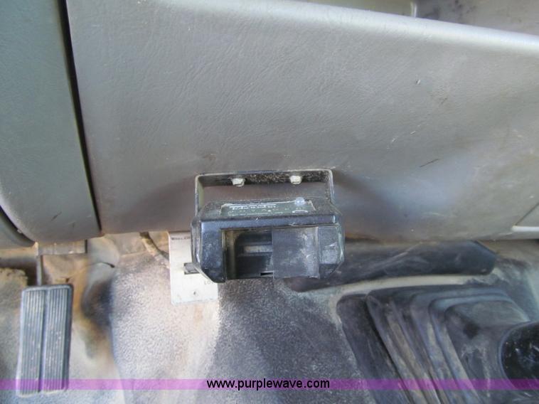 image for item F5555 2001 Ford F350 XL Super Duty service truck