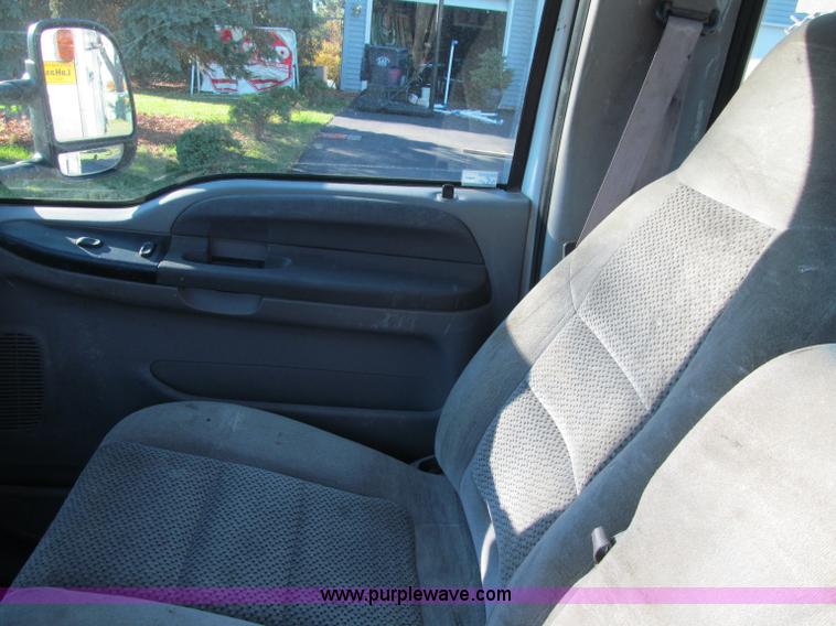 image for item F5555 2001 Ford F350 XL Super Duty service truck