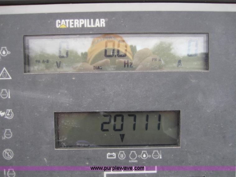 image for item F6538 1995 Caterpillar 125 kW generator