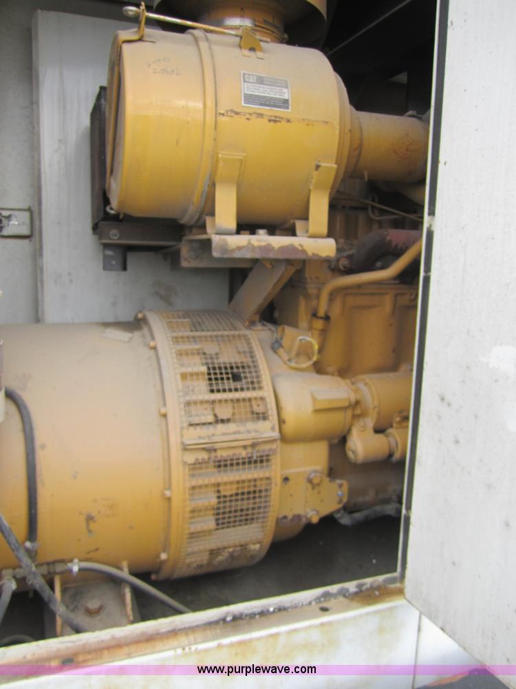 image for item F6538 1995 Caterpillar 125 kW generator