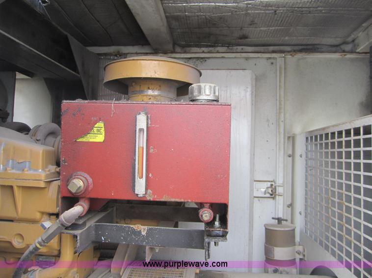image for item F6538 1995 Caterpillar 125 kW generator
