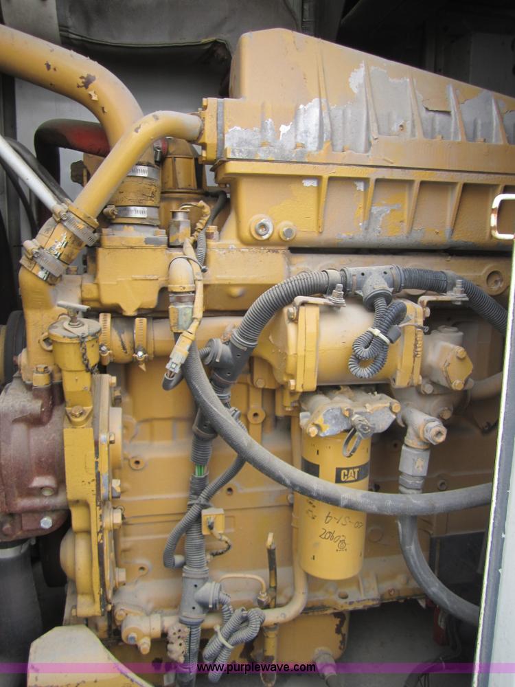 image for item F6538 1995 Caterpillar 125 kW generator