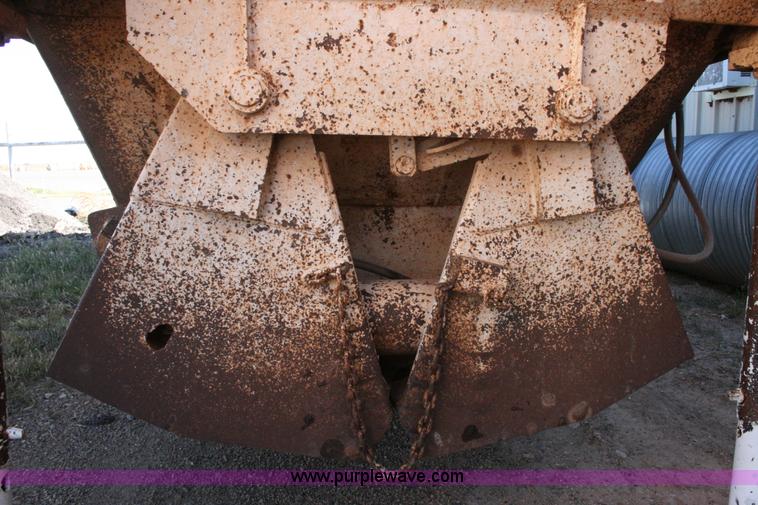 image for item G5541 1982 Fruehauf belly dump trailer