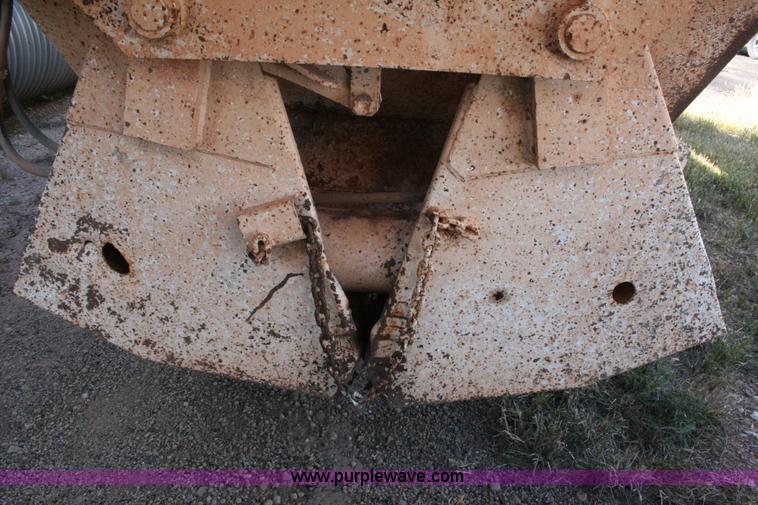 image for item G5541 1982 Fruehauf belly dump trailer