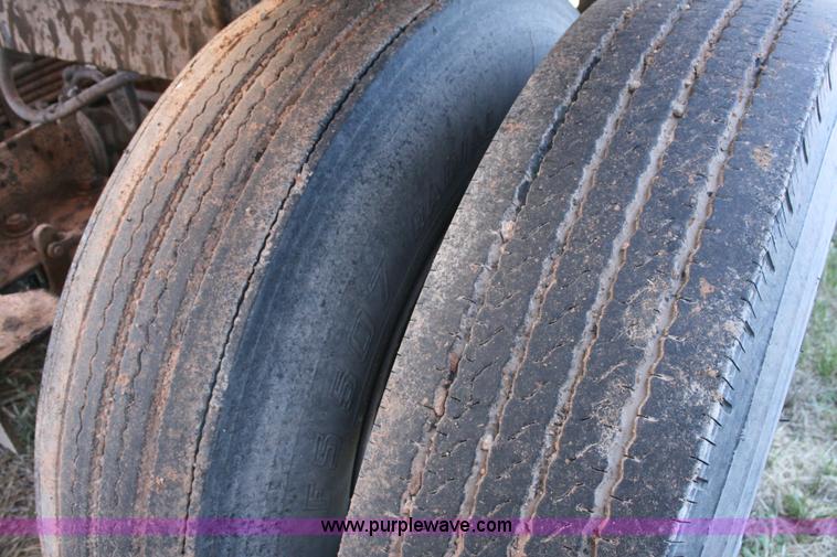 image for item G5541 1982 Fruehauf belly dump trailer