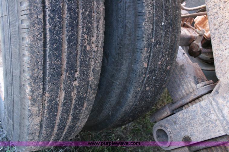 image for item G5541 1982 Fruehauf belly dump trailer