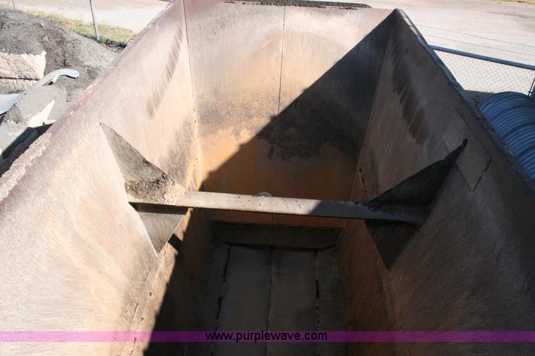 image for item G5541 1982 Fruehauf belly dump trailer