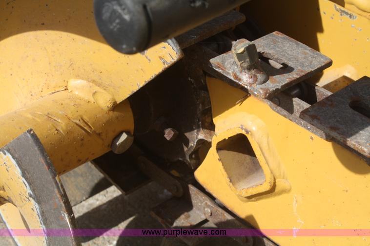 image for item U9708 Vermeer RT60 trencher