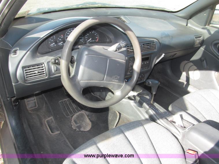 image for item B5276 2002 Chevrolet Cavalier